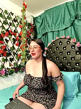 CristalZafiro online show from April 2026 03:09:01 PM