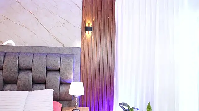 Snapshot of Chloe_Harriss chatting on April 2026 12:39:01 PM Chloe Harriss online show from April 2026 12:39:01 PM