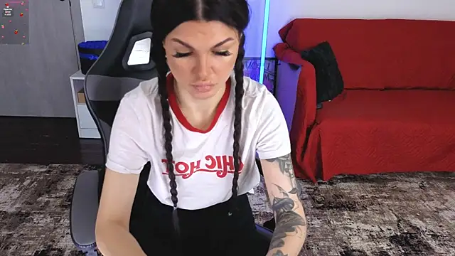 AnacondaOnn online show from May 2026 07:36:02 AM