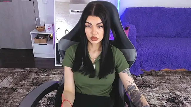 AnacondaOnn online show from April 2026 11:57:02 AM