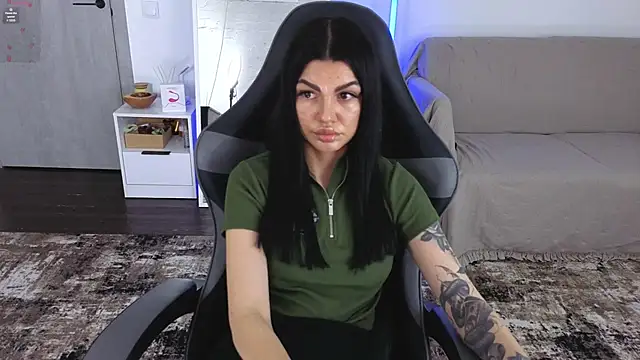 AnacondaOnn online show from March 2026 06:42:02 PM