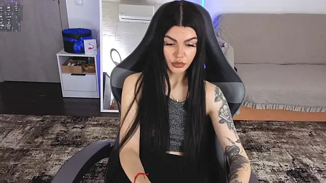 AnacondaOnn online show from May 2026 07:38:01 AM
