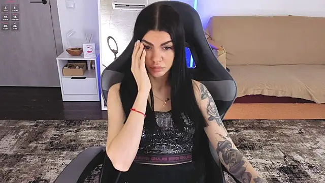 AnacondaOnn online show from April 2026 07:53:01 AM