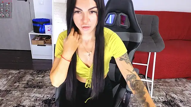 AnacondaOnn online show from June 2026 08:01:02 AM