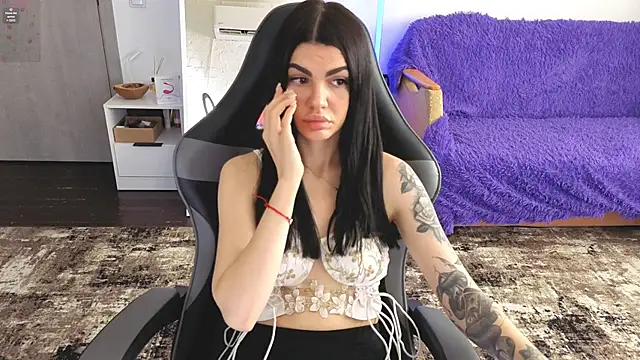 AnacondaOnn online show from April 2026 06:20:02 AM