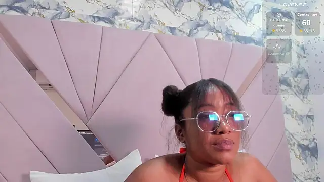 mia rouxx1 online show from May 2026 04:48:01 AM