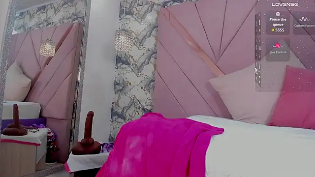 mia rouxx1 online show from June 2026 06:40:02 AM