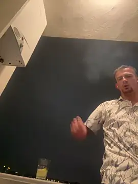 globalfucker34 online show from April 2026 11:00:01 PM