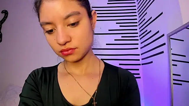LindaCatalina  online show from May 2026 12:44:01 PM