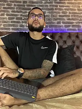 KyleJoss30 online show from April 2026 09:05:02 PM