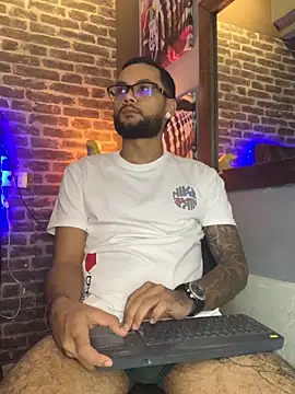 KyleJoss30 online show from April 2026 09:16:02 PM
