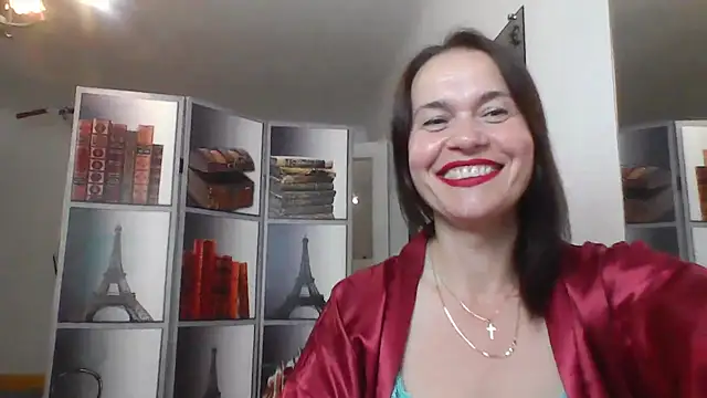 Snapshot of Selena_Moo chatting on July 2026 10:33:02 AM Selena Moo online show from July 2026 10:33:02 AM