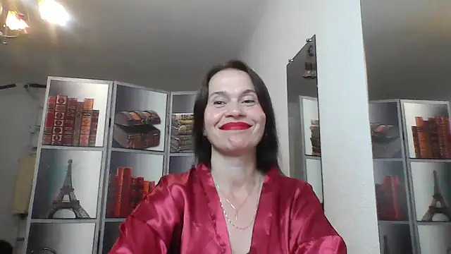 Snapshot of Selena_Moo chatting on June 2026 09:31:02 PM Selena Moo online show from June 2026 09:31:02 PM