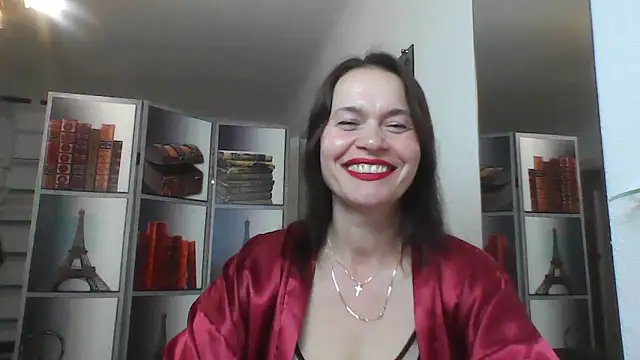 Snapshot of Selena_Moo chatting on July 2026 08:25:02 AM Selena Moo online show from July 2026 08:25:02 AM