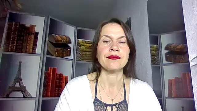 Selena Moo online show from April 2026 07:26:01 AM