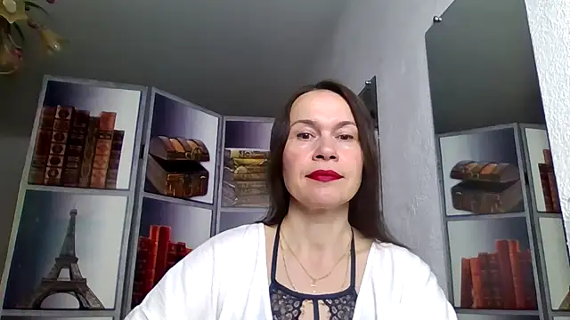Selena Moo online show from April 2026 07:25:01 AM
