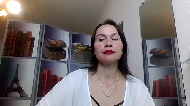 Selena Moo online show from April 2026 08:39:01 AM