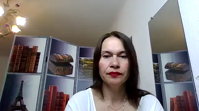 Snapshot of Selena_Moo chatting on May 2026 08:50:02 AM Selena Moo online show from May 2026 08:50:02 AM