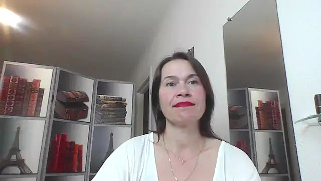 Snapshot of Selena_Moo chatting on June 2026 03:06:02 PM Selena Moo online show from June 2026 03:06:02 PM
