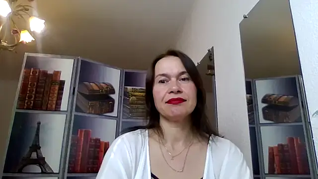 Selena Moo online show from April 2026 08:10:01 AM