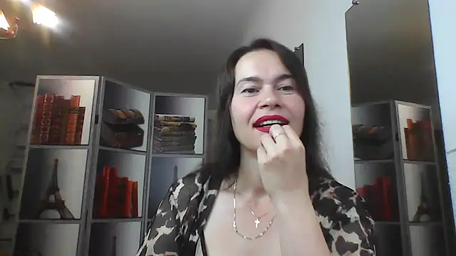 Snapshot of Selena_Moo chatting on August 2026 10:09:02 AM Selena Moo online show from August 2026 10:09:02 AM
