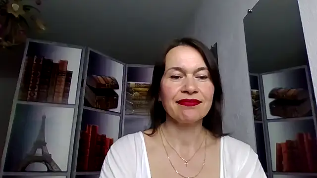 Selena Moo online show from April 2026 08:49:01 AM