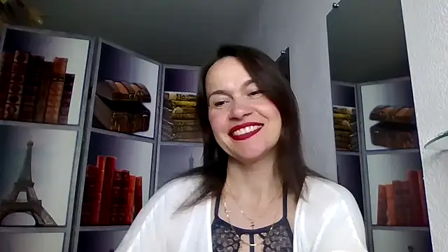 Selena Moo online show from April 2026 09:02:02 AM