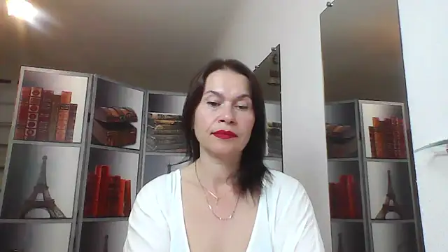Snapshot of Selena_Moo chatting on June 2026 09:26:01 AM Selena Moo online show from June 2026 09:26:01 AM