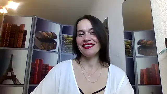 Selena Moo online show from April 2026 08:12:01 AM