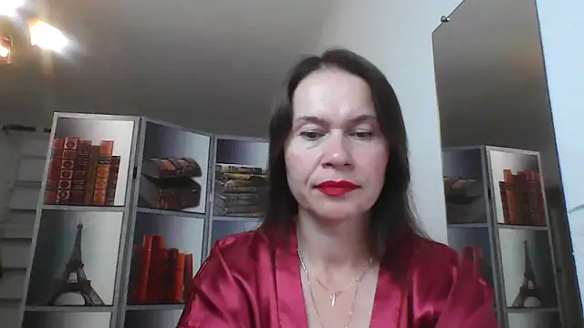 Snapshot of Selena_Moo chatting on June 2026 08:31:01 AM Selena Moo online show from June 2026 08:31:01 AM