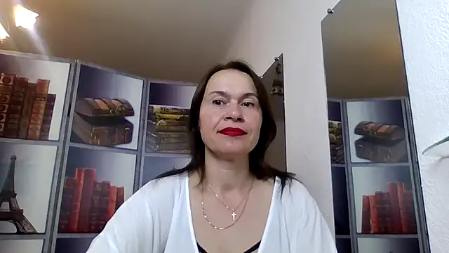 Snapshot of Selena_Moo chatting on May 2026 03:12:02 PM Selena Moo online show from May 2026 03:12:02 PM