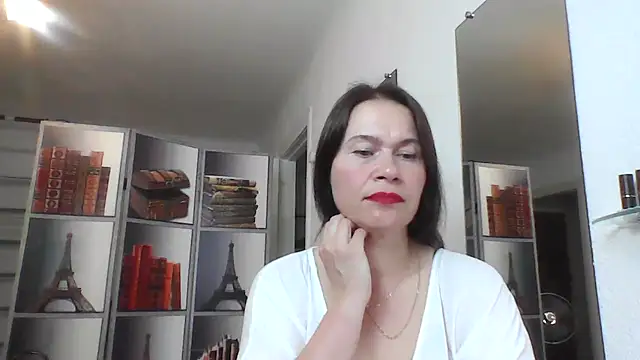 Snapshot of Selena_Moo chatting on June 2026 09:36:01 AM Selena Moo online show from June 2026 09:36:01 AM