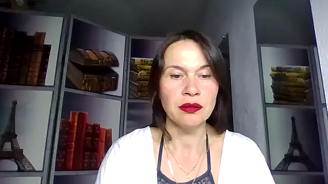 Selena Moo online show from March 2026 11:09:01 AM
