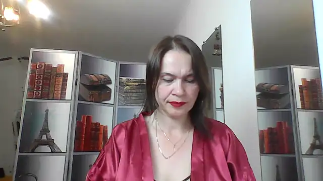 Snapshot of Selena_Moo chatting on June 2026 12:22:01 PM Selena Moo online show from June 2026 12:22:01 PM