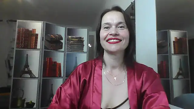 Snapshot of Selena_Moo chatting on June 2026 09:35:02 PM Selena Moo online show from June 2026 09:35:02 PM