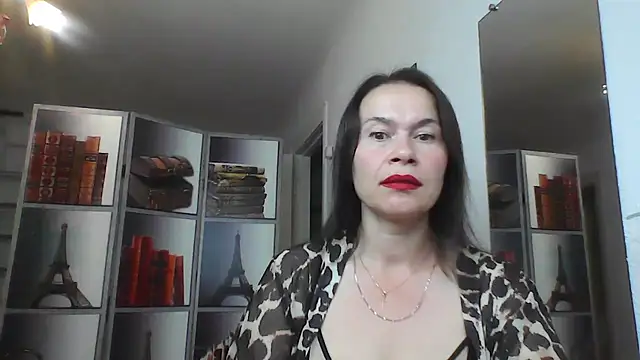 Snapshot of Selena_Moo chatting on July 2026 08:11:02 AM Selena Moo online show from July 2026 08:11:02 AM