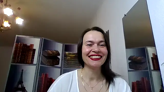 Selena Moo online show from April 2026 07:15:02 AM