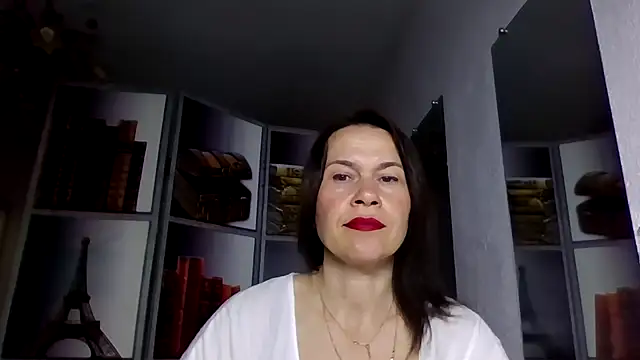 Selena Moo online show from April 2026 07:15:02 AM