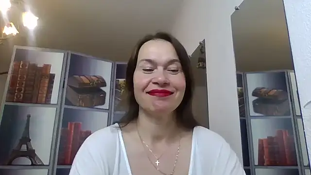 Snapshot of Selena_Moo chatting on May 2026 08:24:01 AM Selena Moo online show from May 2026 08:24:01 AM