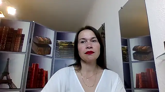 Snapshot of Selena_Moo chatting on May 2026 08:10:02 AM Selena Moo online show from May 2026 08:10:02 AM