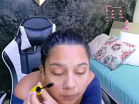 Shadai Ross online show from May 2026 04:22:02 AM