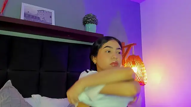 sofi alix online show from April 2026 07:04:02 PM