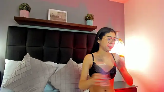 sofi alix online show from April 2026 08:02:01 PM