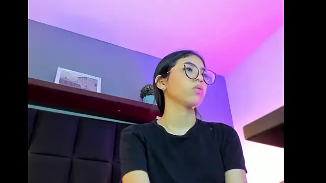 sofi alix online show from May 2026 07:00:02 PM