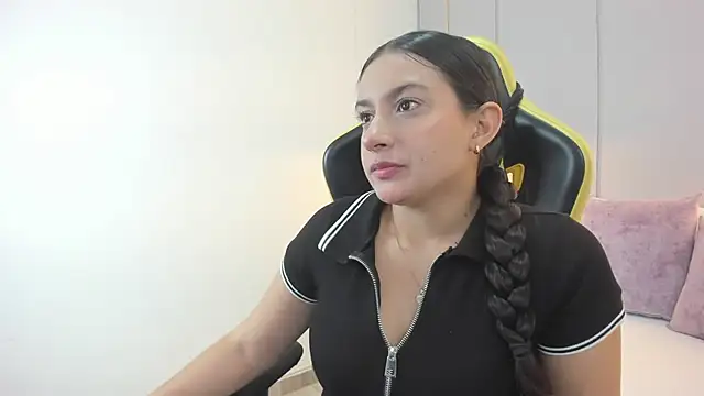 Snapshot of kira_relish chatting on April 2026 11:14:02 AM kira relish online show from April 2026 11:14:02 AM