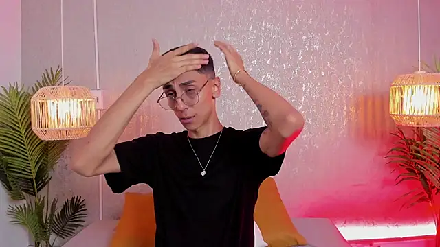 Gio carangi online show from March 2026 03:19:02 AM