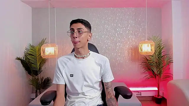 Gio carangi online show from April 2026 03:35:01 AM