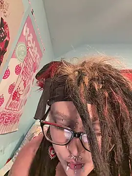 Snapshot of darlingvicuous chatting on July 2026 06:11:02 AM darlingvicuous online show from July 2026 06:11:02 AM