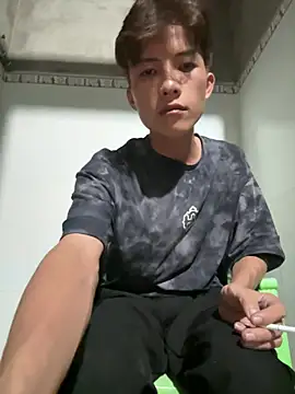Nguyencuong1999 online show from May 2026 04:42:02 PM