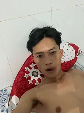 Nguyencuong1999 online show from April 2026 10:27:01 AM